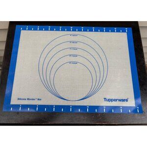 Tupperware Silicone Wonder Mat Non-Stick Baking Mat Blue & White Reusable